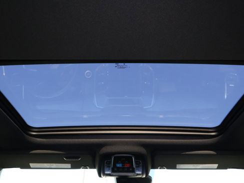 Used 2025 RAM 1500 Laramie w/ Night Edition image 13