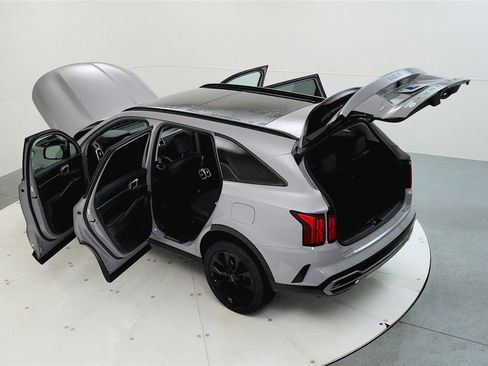 Used 2022 Kia Sorento SX image 20