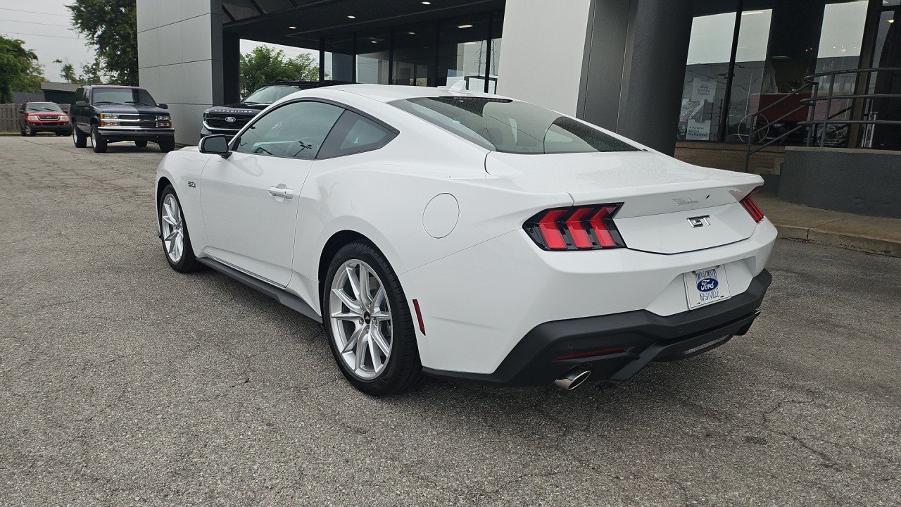 New 2026 Ford Mustang GT Premium RWD image 4