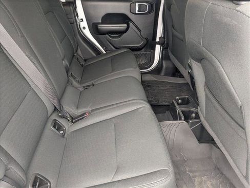 Used 2021 Jeep Gladiator Willys image 18