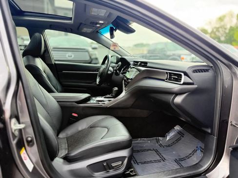 Used 2018 Toyota Camry XSE w/ Driver Assist Package FWD image 24