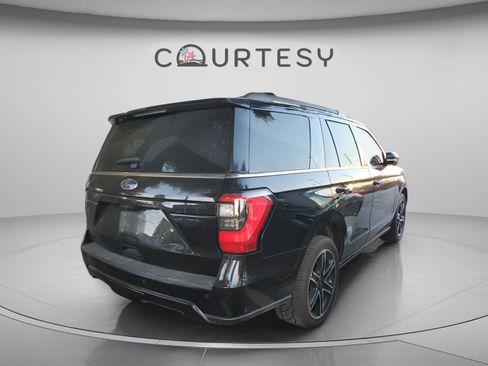 Used 2020 Ford Expedition Limited w/ Equipment Group 303A RWD image 21