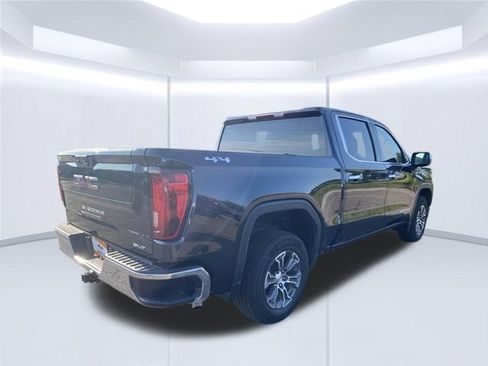 Used 2025 GMC Sierra 1500 SLT AWD/4WD image 6