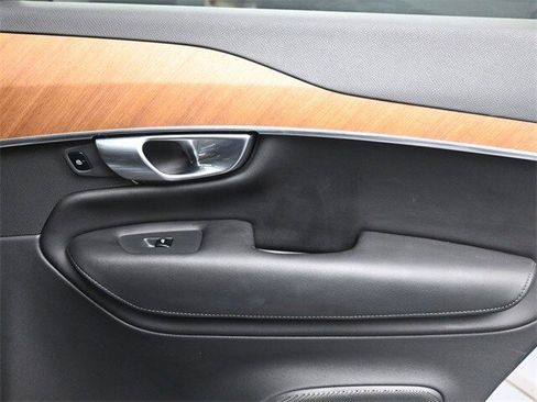 Used 2023 Volvo XC90 B6 Plus w/ Protection Package Premier image 31