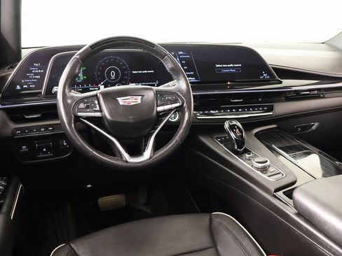 Used 2023 Cadillac Escalade Sport image 2