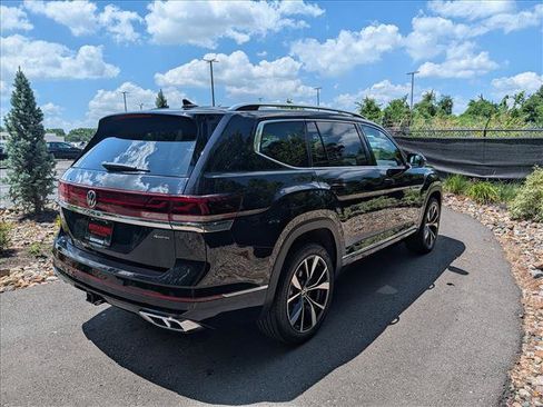 Certified 2025 Volkswagen Atlas SEL Premium R-Line AWD/4WD image 5