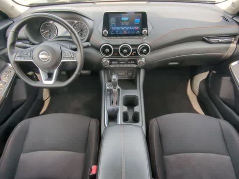 Used 2025 Nissan Sentra SR FWD image 15