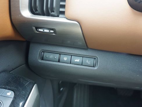Used 2023 Nissan Pathfinder Platinum FWD image 5