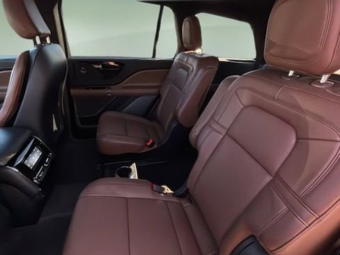 Used 2023 Lincoln Aviator Reserve w/ Equipment Group 201A image 20