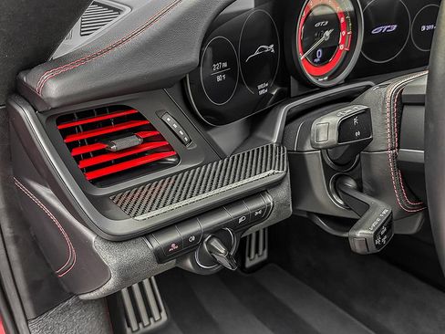 Used 2022 Porsche 911 GT3 RWD image 11