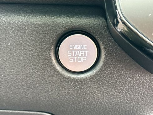 New 2026 Kia Carnival EX image 9