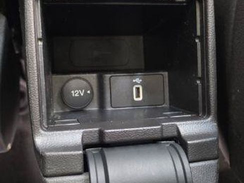 Used 2017 Ford Focus SEL FWD image 27