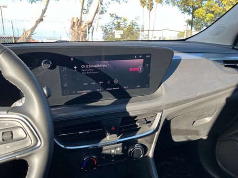 Used 2025 Buick Encore GX Preferred image 18