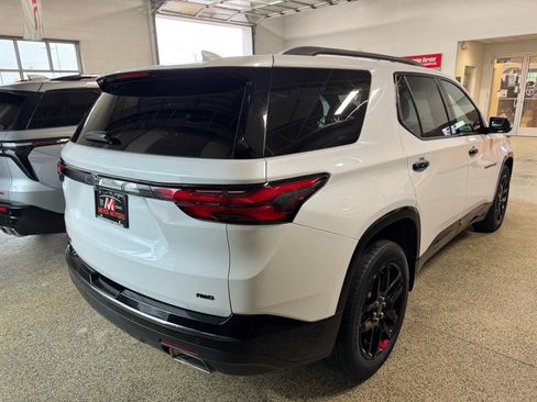 Used 2023 Chevrolet Traverse Premier w/ Redline Edition AWD/4WD image 5
