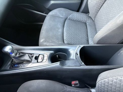 Used 2021 Toyota C-HR LE image 23