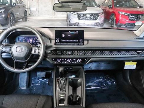 Used 2023 Honda Accord EX image 14