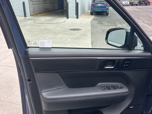 Used 2025 Hyundai Santa Fe Calligraphy image 39