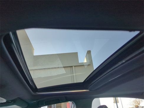 Certified 2025 Toyota Camry SE image 19