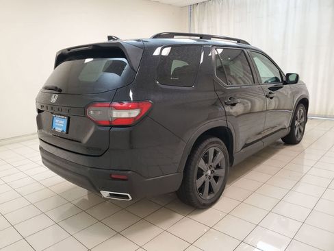 Certified 2023 Honda Pilot Sport image 26