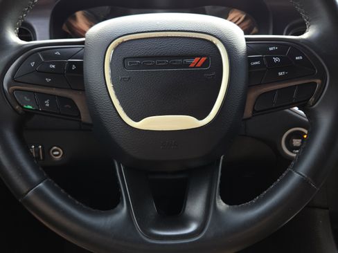 Used 2018 Dodge Charger SXT w/ Blacktop Package RWD image 26