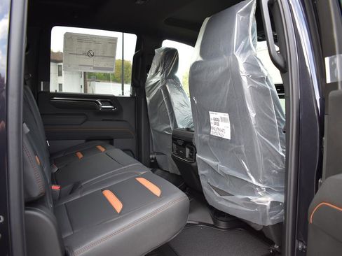 New 2026 GMC Sierra 2500 AT4 w/ AT4 Premium Plus Package image 6