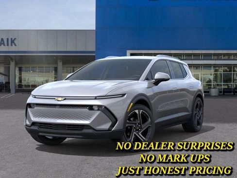 New 2026 Chevrolet Equinox EV LT w/ Convenience Package II FWD image 6