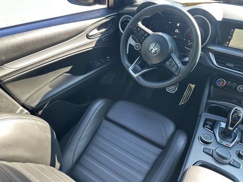 Used 2025 Alfa Romeo Stelvio Sprint w/ Veloce Package AWD/4WD image 21