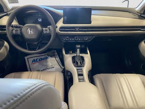 Used 2023 Honda HR-V EX-L image 11