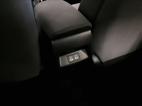 Used 2023 Toyota Corolla LE image 27