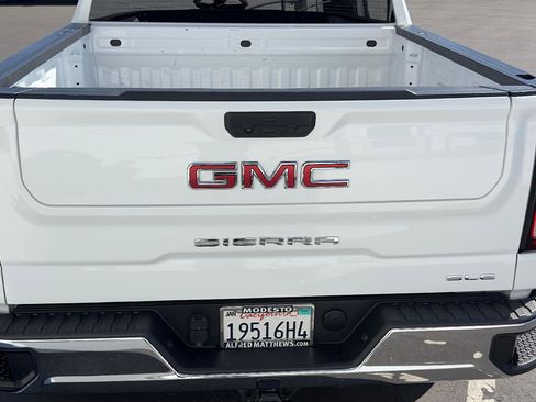 Used 2024 GMC Sierra 1500 SLE image 5
