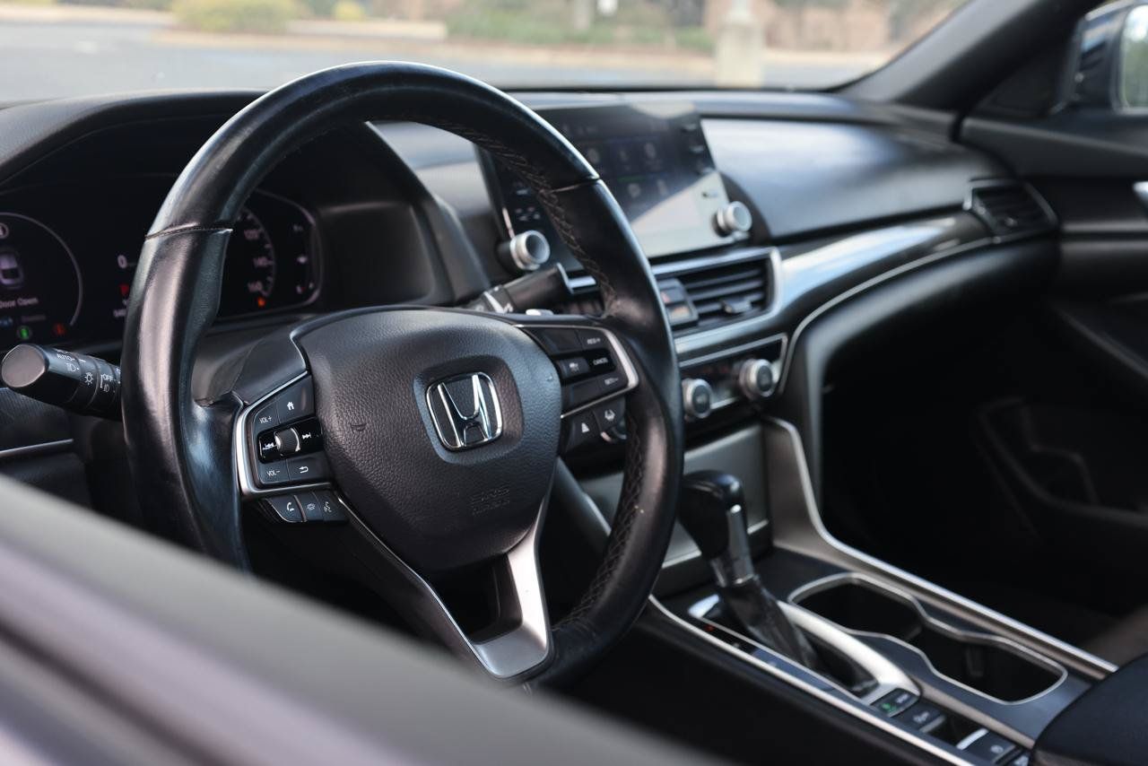 Used 2022 Honda Accord Sport image 11