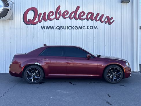 Used 2021 Chrysler 300 S image 24