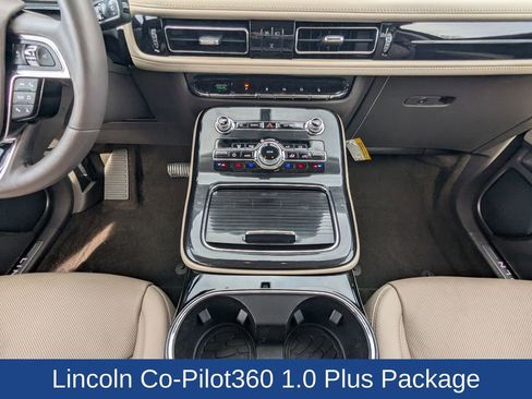 Used 2023 Lincoln Nautilus Reserve w/ Equipment Group 201A FWD image 24