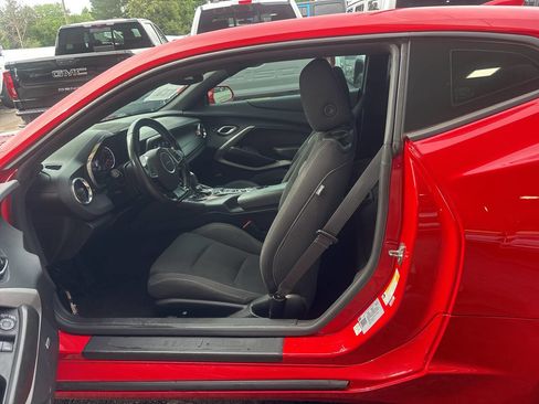 Used 2021 Chevrolet Camaro LT w/ RS Package RWD image 9