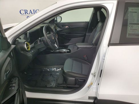 New 2026 Chevrolet Trax LT FWD image 10