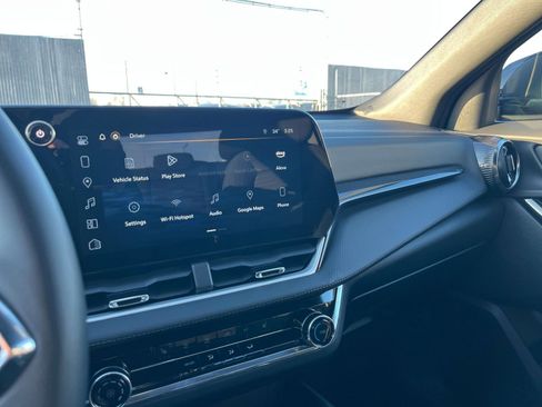 Used 2025 Chevrolet Equinox LT image 20