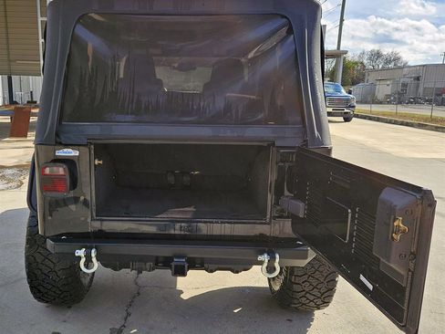 Used 2006 Jeep Wrangler Unlimited image 10