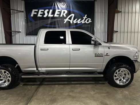 Used 2018 RAM 3500 Tradesman w/ Chrome Appearance Group image 17