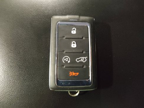 Used 2022 Jeep Grand Cherokee Limited w/ Trailer Tow Prep Group (B) RWD image 32