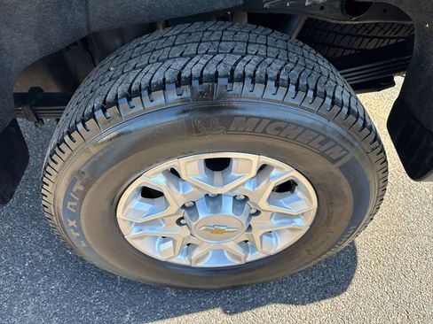 Used 2023 Chevrolet Silverado 2500 LTZ w/ LTZ Plus Package AWD/4WD image 42