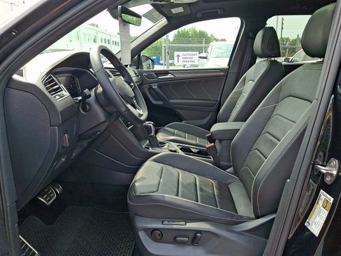 Certified 2024 Volkswagen Tiguan SEL R-Line AWD/4WD image 13