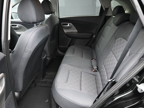 Used 2022 Kia Niro LX image 12