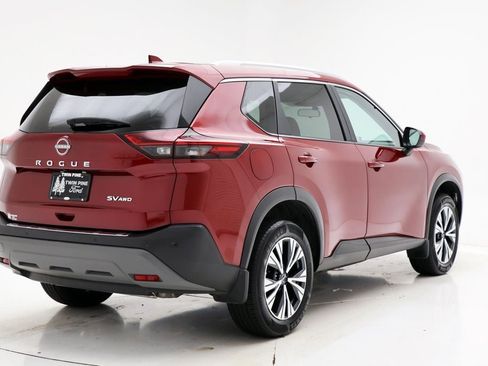 Used 2023 Nissan Rogue SV w/ SV Premium B Package image 8