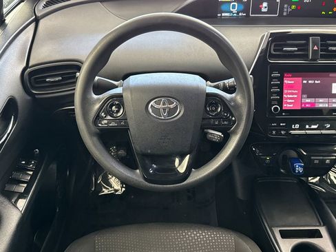 Used 2022 Toyota Prius LE image 13