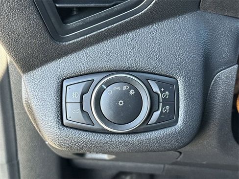 Used 2018 Ford Escape SE image 16