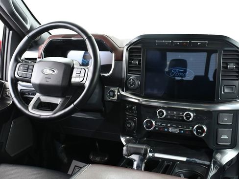 Used 2022 Ford F150 Lariat w/ Equipment Group 502A High image 8