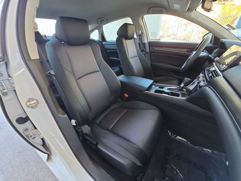 Used 2019 Honda Accord LX image 28