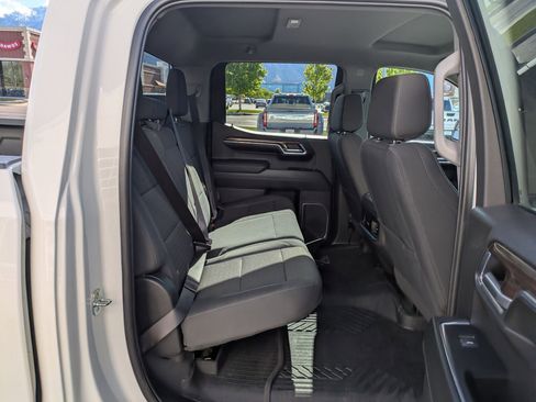 Used 2023 Chevrolet Silverado 1500 RST AWD/4WD image 32