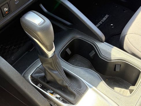 Used 2023 Nissan Frontier S w/ Technology Package RWD image 8