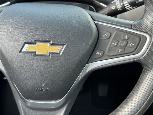 Used 2022 Chevrolet Equinox LT AWD/4WD image 16
